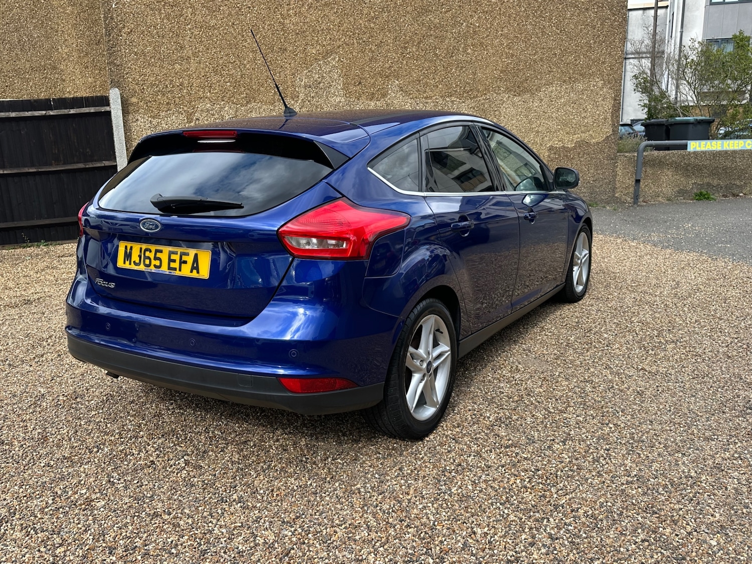 Used Ford Focus 2015 for sale - 76037286: Photo 7