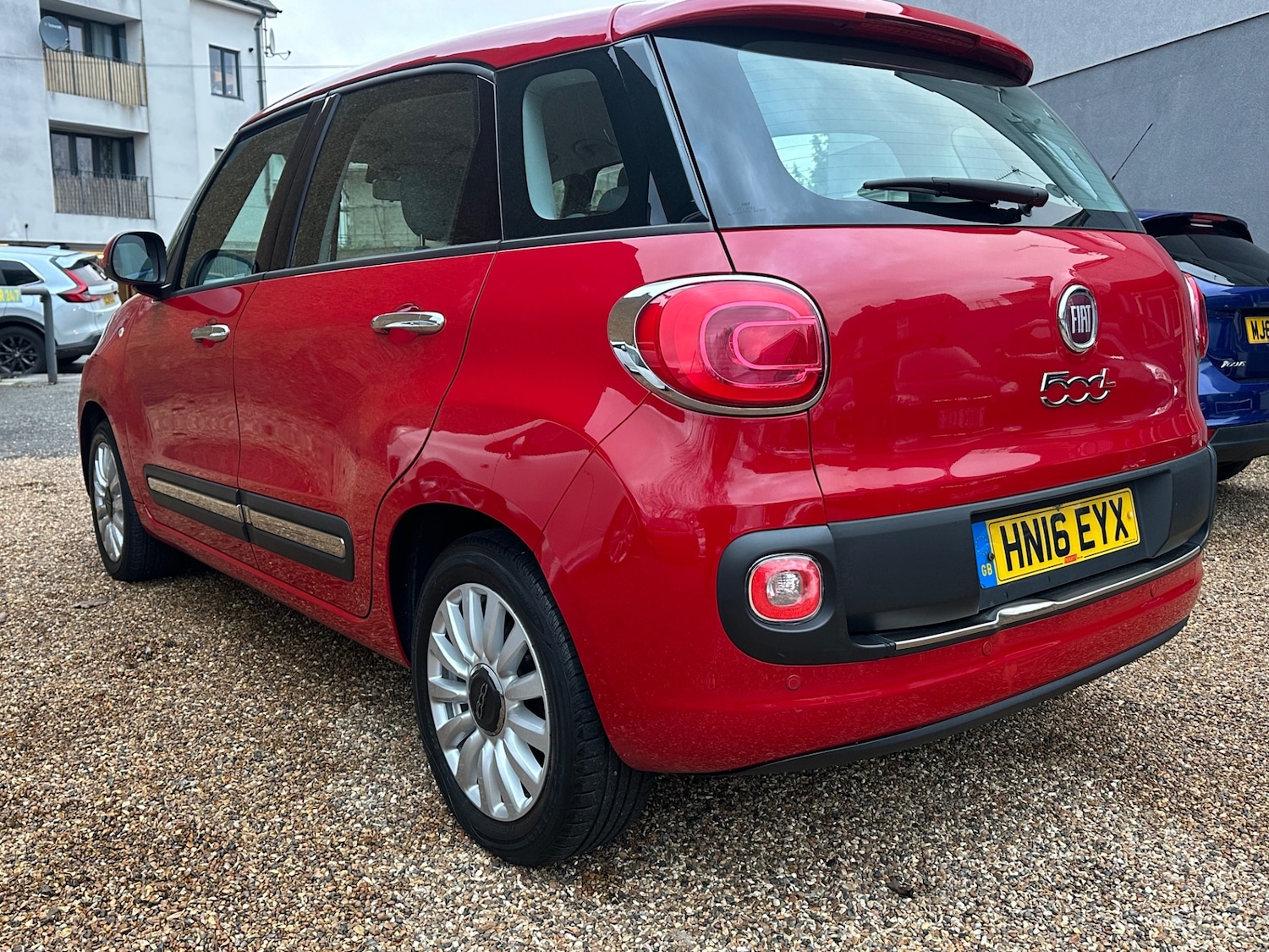 Used Fiat 500L 2016 for sale - 76719288: Photo 3