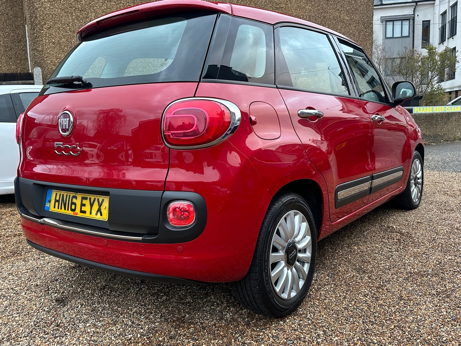 Used Fiat 500L 2016 for sale - 76719288: Photo 7