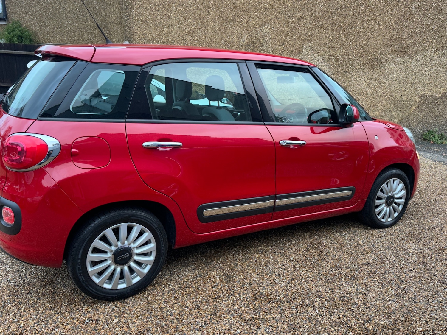 Used Fiat 500L 2016 for sale - 76719288: Photo 8