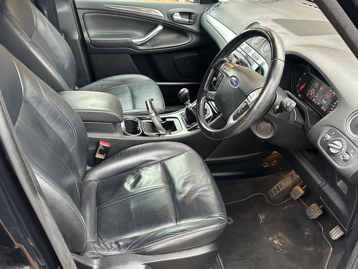 Used Ford Galaxy 2013 for sale - 77303262: Photo 11