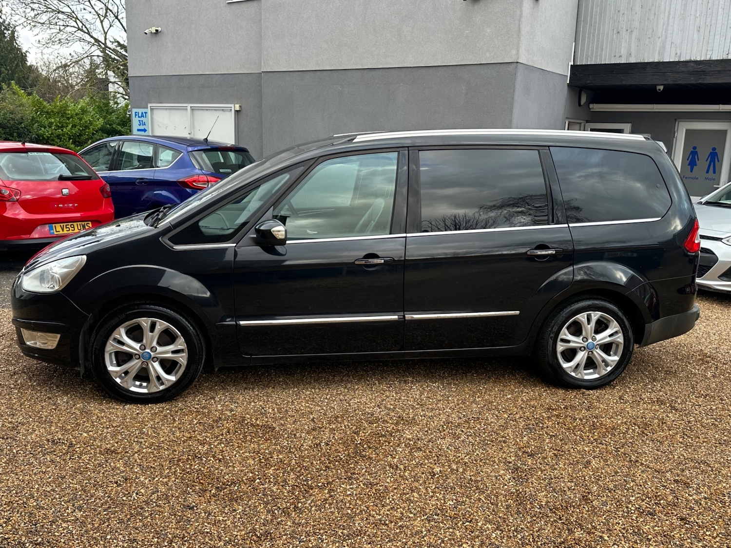Used Ford Galaxy 2013 for sale - 77303262: Photo 2