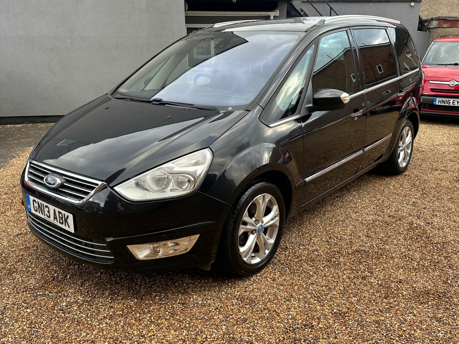Used Ford Galaxy 2013 for sale - 77303262: Photo 3