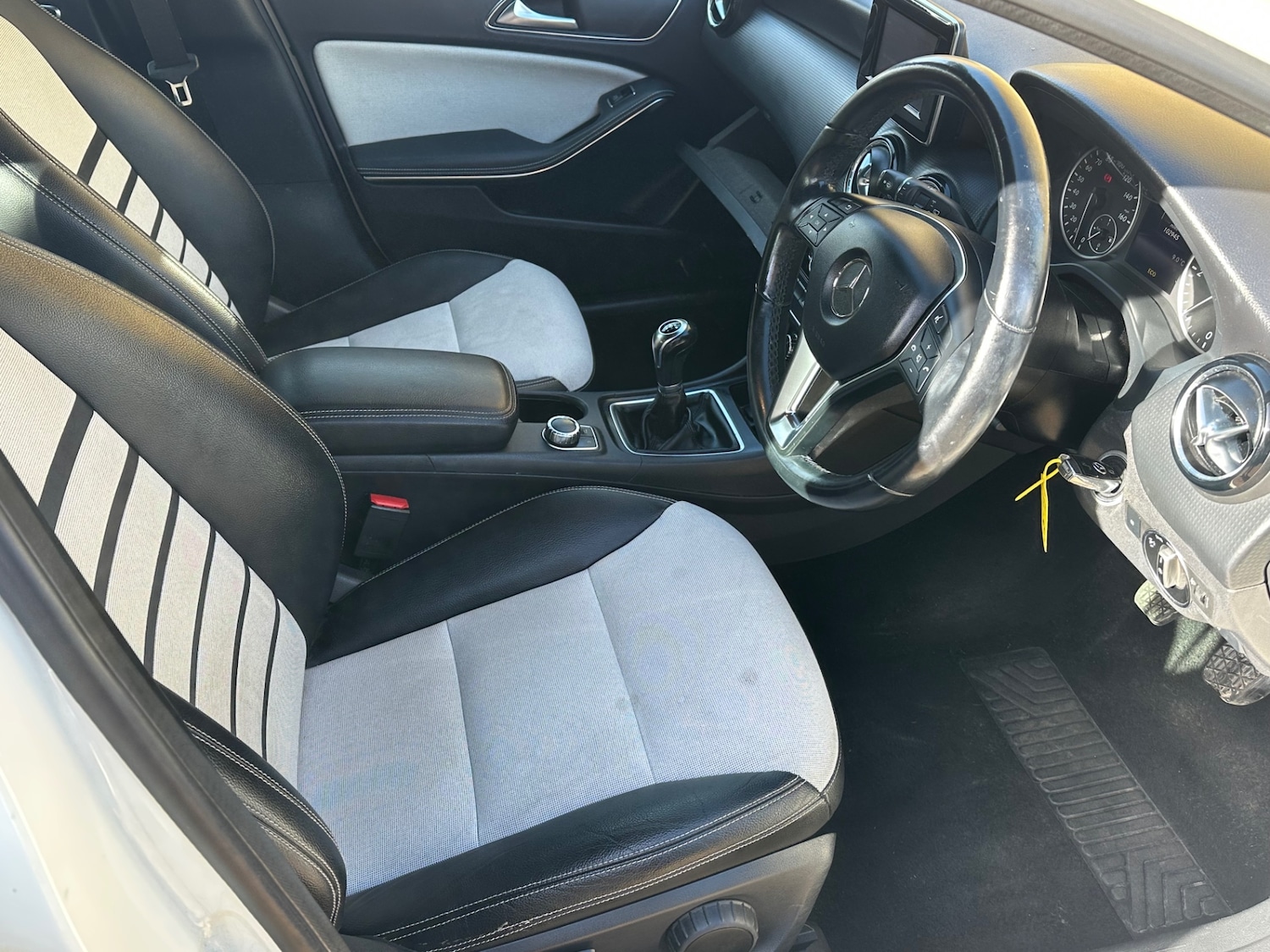 Used Mercedes-Benz A-Class 2013 for sale - 77582380: Photo 11