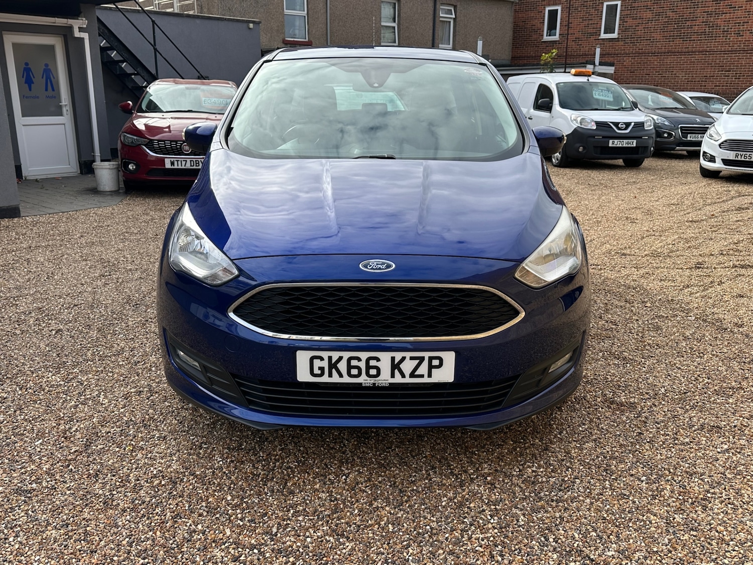 Used Ford C-Max 2016 for sale - 76381820: Photo 2
