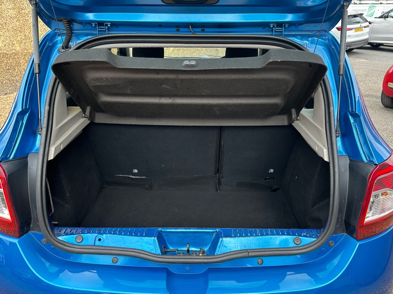 Used Dacia Sandero Stepway 2014 for sale - 77901795: Photo 14