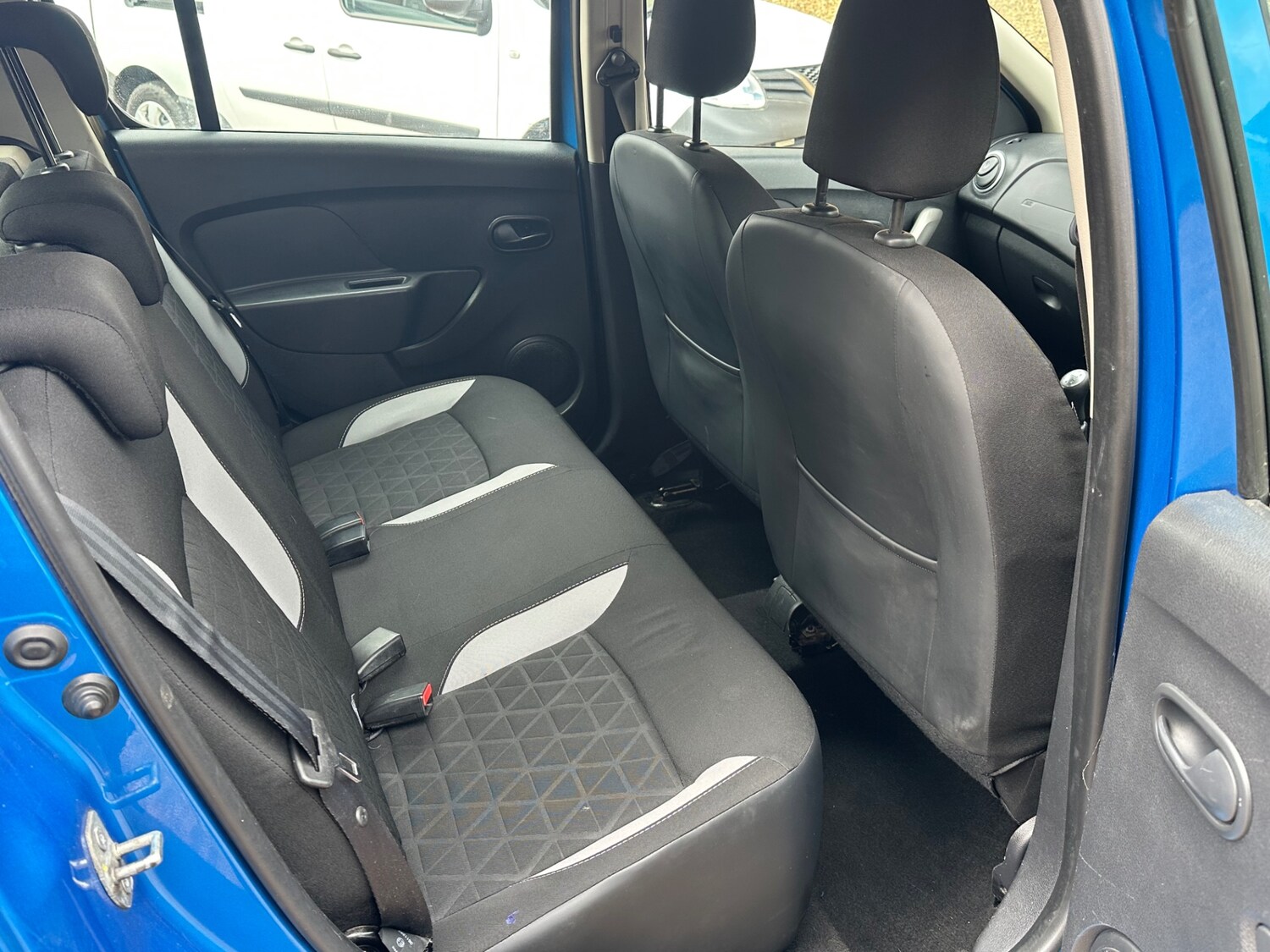 Used Dacia Sandero Stepway 2014 for sale - 77901795: Photo 16