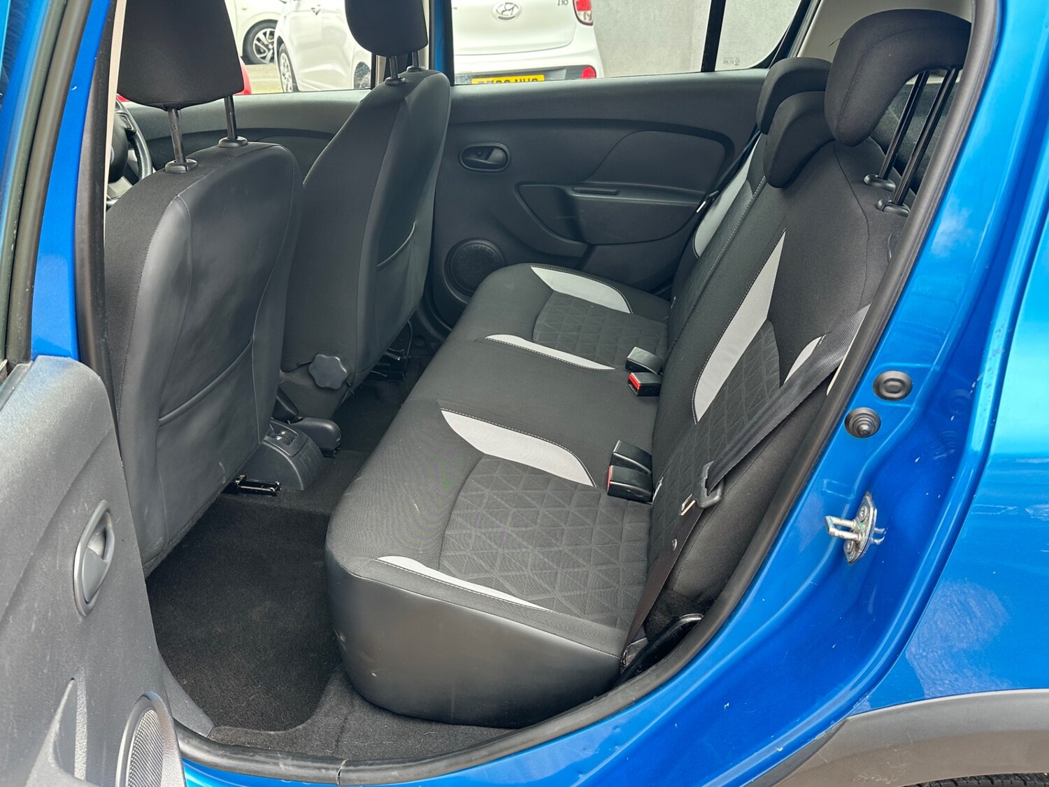 Used Dacia Sandero Stepway 2014 for sale - 77901795: Photo 18