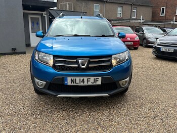 Used Dacia Sandero Stepway 2014 for sale - 77901795: Photo