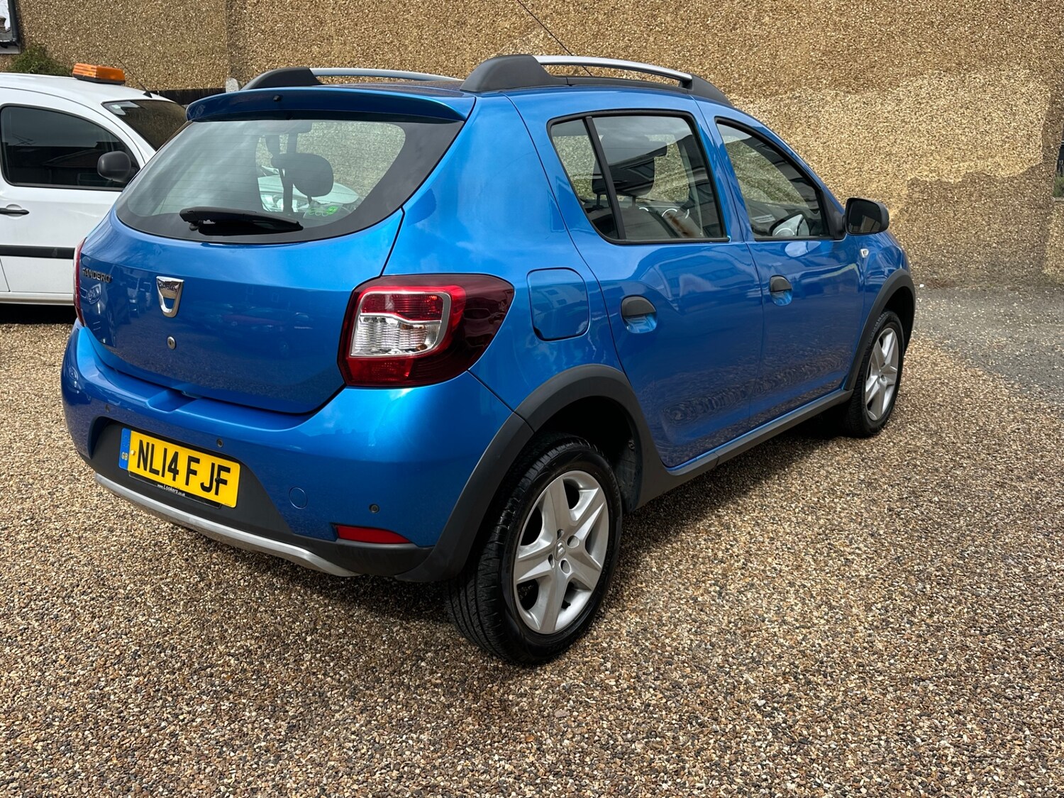 Used Dacia Sandero Stepway 2014 for sale - 77901795: Photo 7