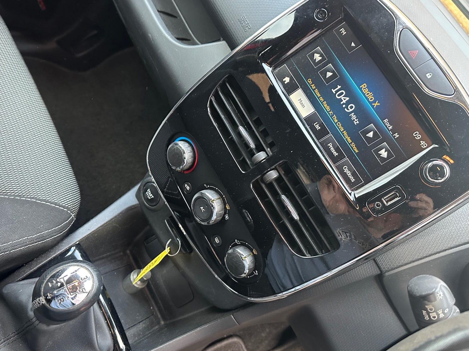 Used Renault Clio 2014 for sale - 77125074: Photo 17