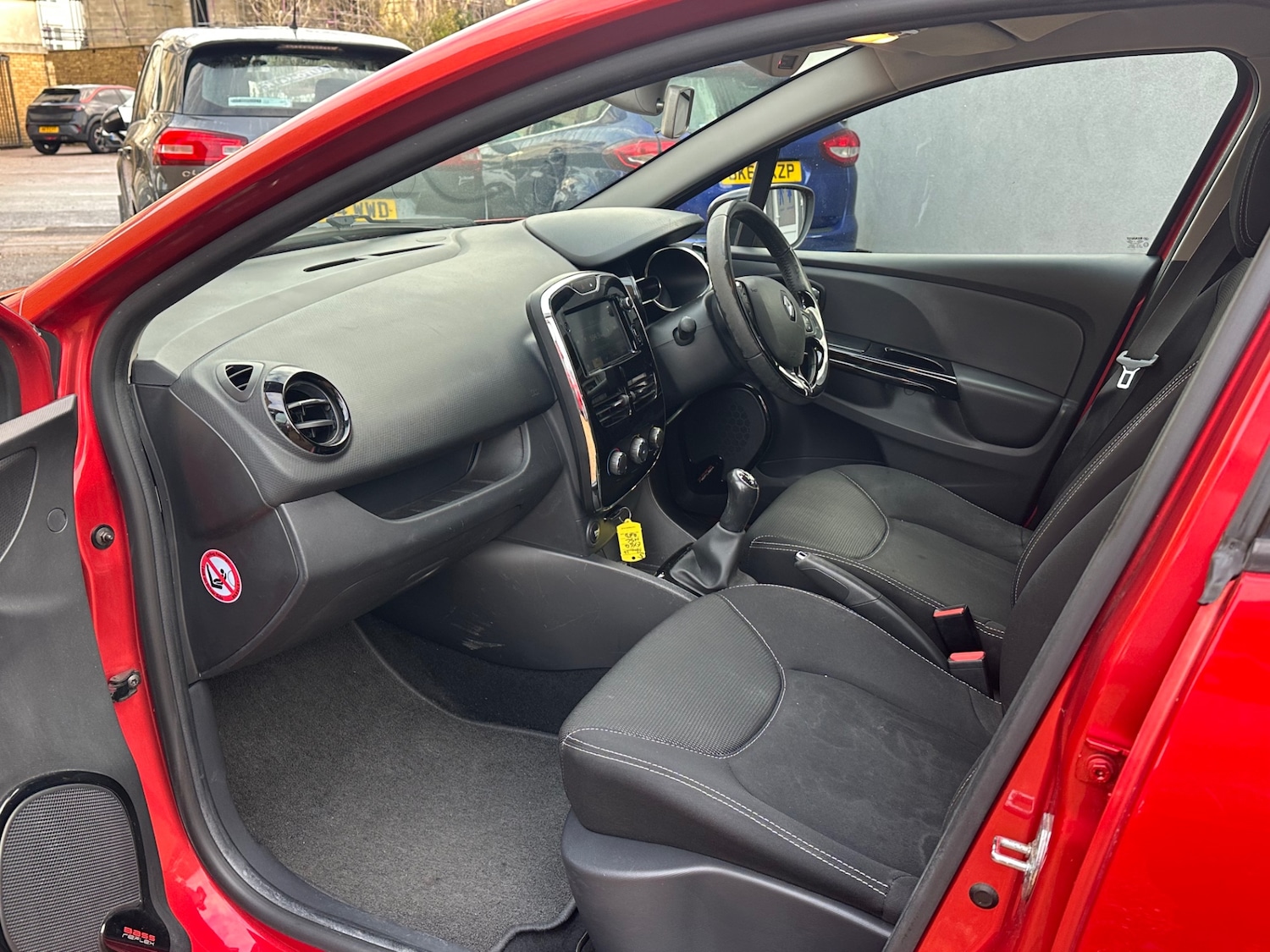 Used Renault Clio 2014 for sale - 77125074: Photo 18