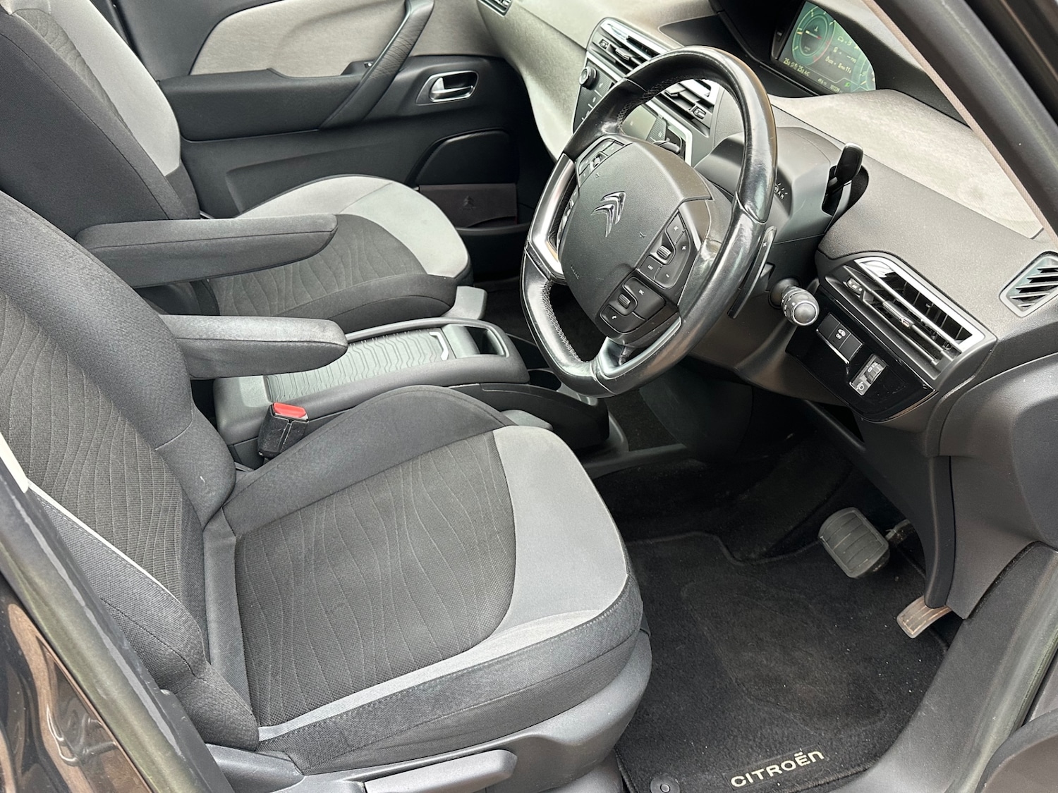 Used Citroen C4 Picasso 2014 for sale - 77011810: Photo 11