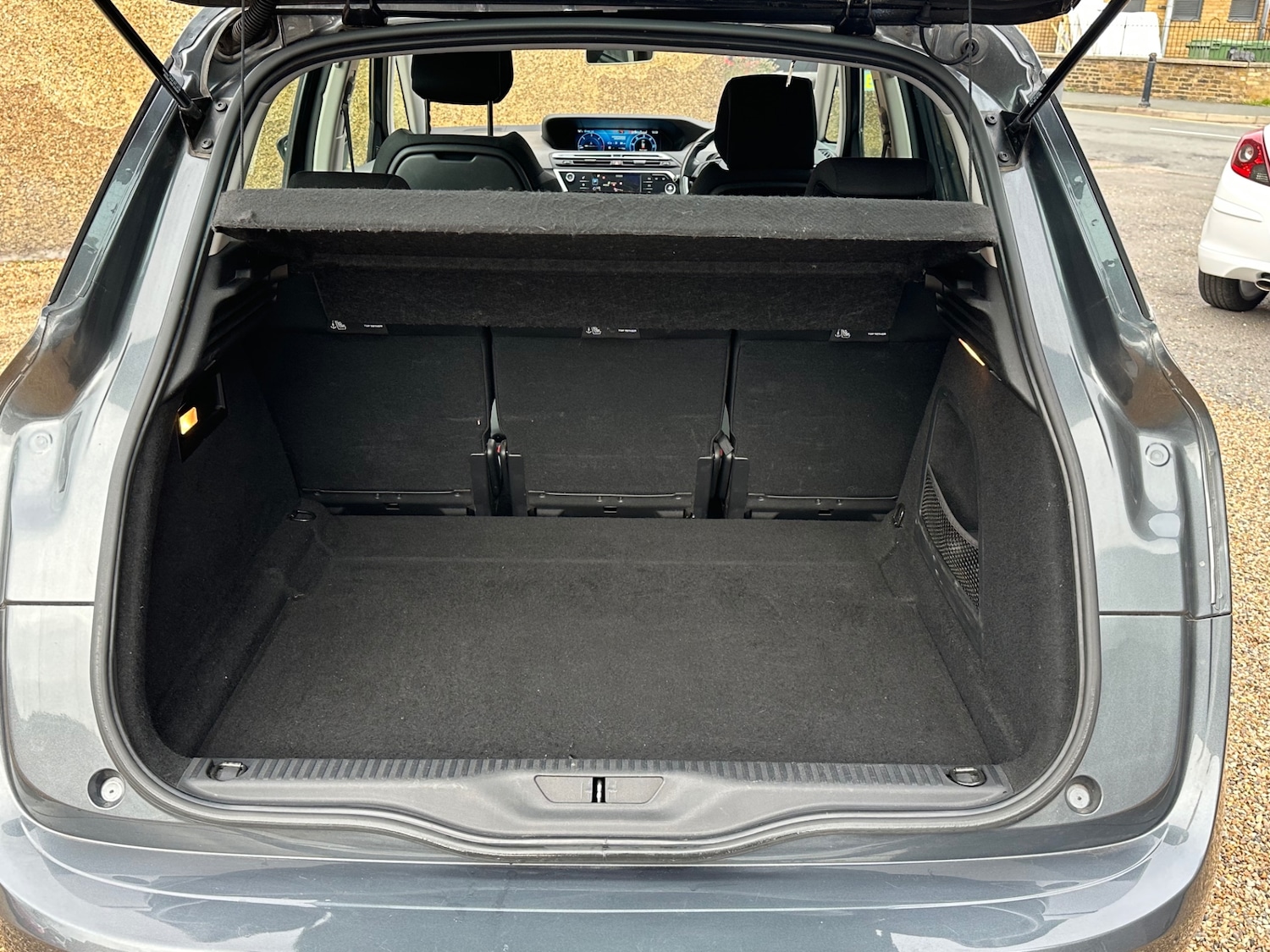 Used Citroen C4 Picasso 2014 for sale - 77011810: Photo 17