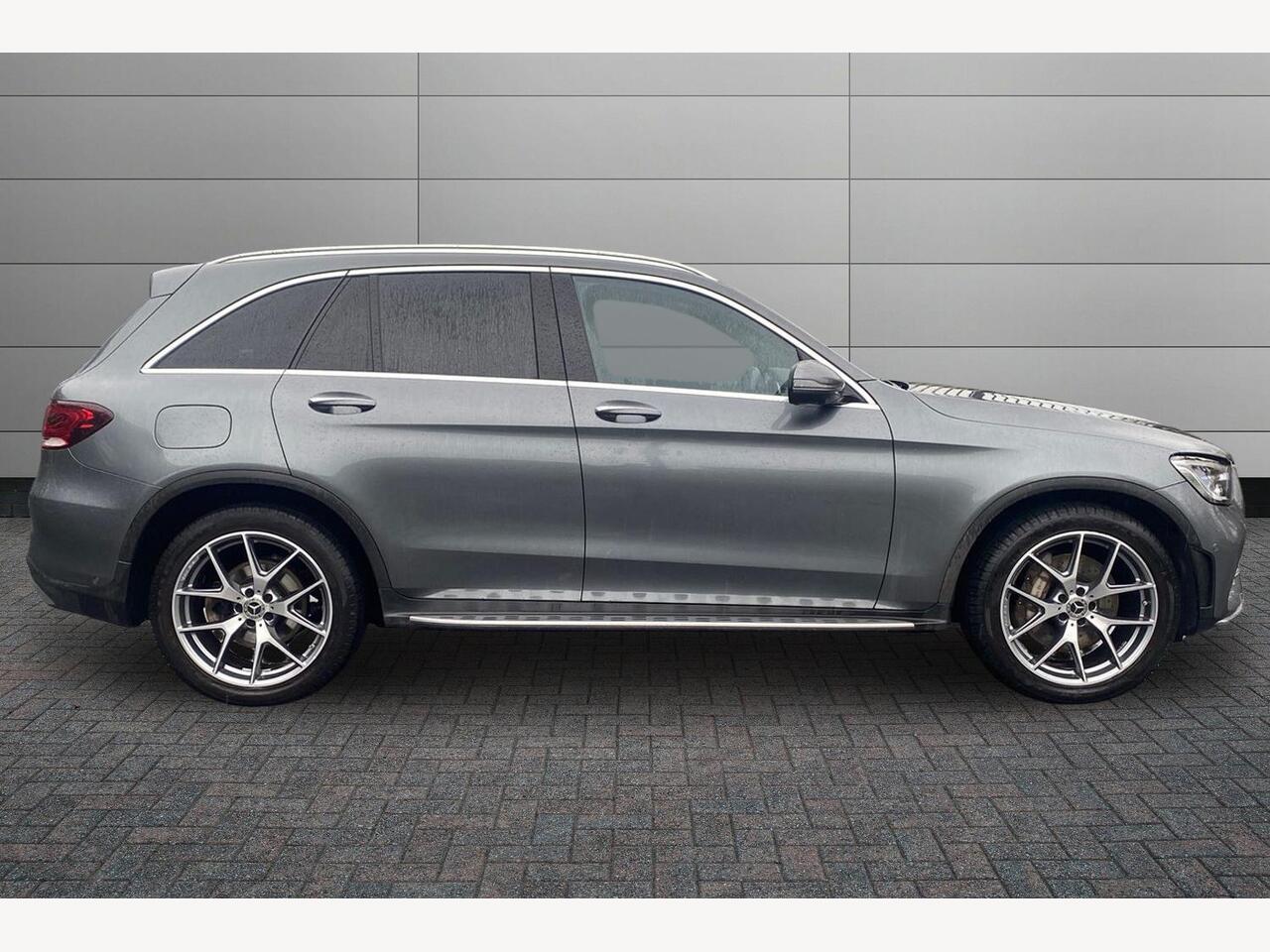 Used Mercedes-Benz GLC 2019 for sale - 76673814: Photo 3