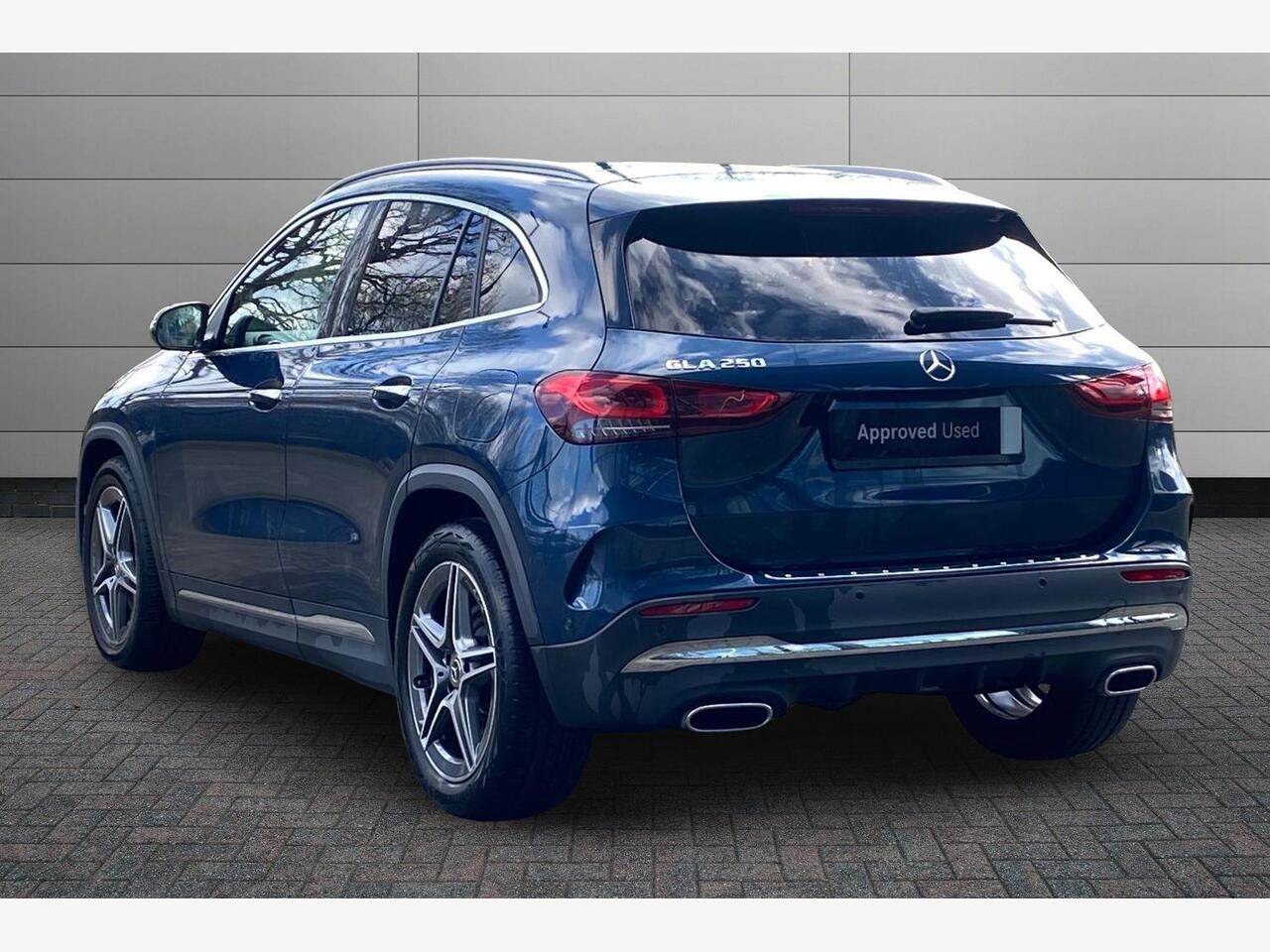 Used Mercedes-Benz GLA 2021 for sale - 77739861: Photo 2