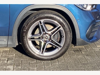 Used Mercedes-Benz GLA 2021 for sale - 76787960: Photo