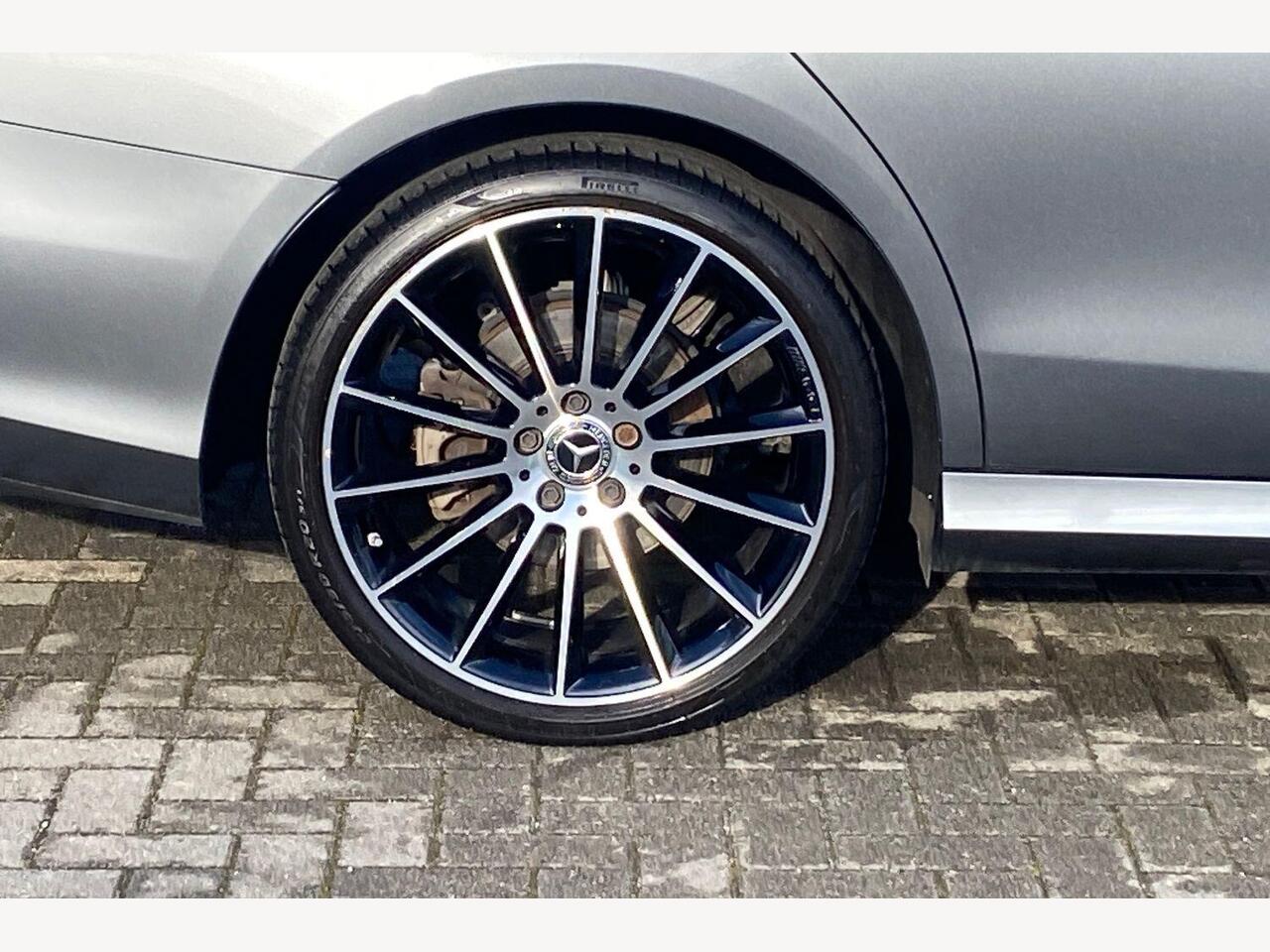 Used Mercedes-Benz E Class 2022 for sale - 77660075: Photo 4