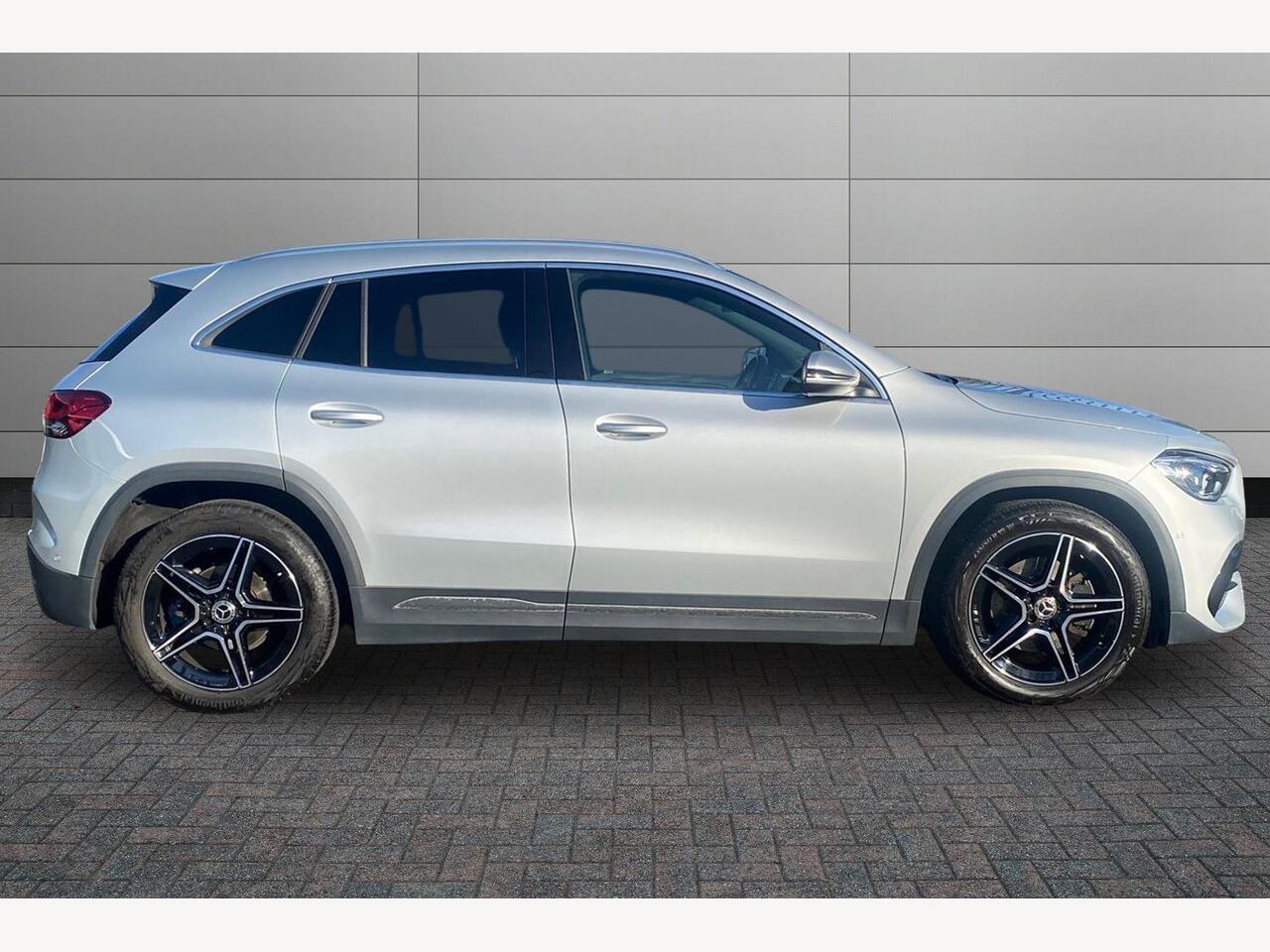 Used Mercedes-Benz GLA 2022 for sale - 76674721: Photo 3