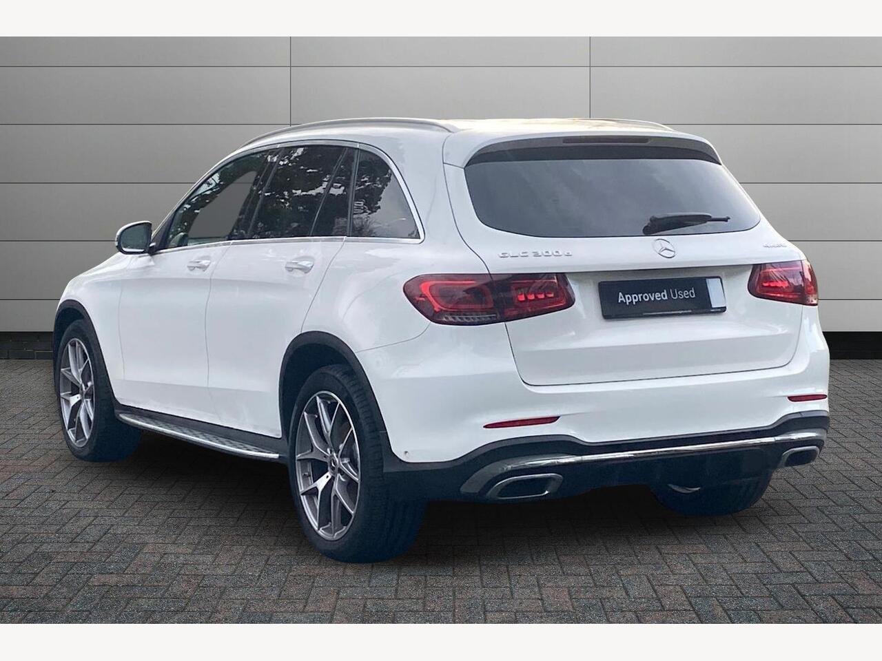 Used Mercedes-Benz GLC 2021 for sale - 76674591: Photo 2