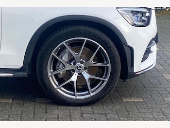 Used Mercedes-Benz GLC 2021 for sale - 76674591: Photo