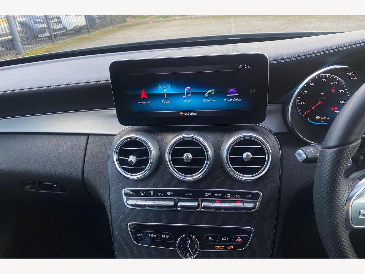 Used Mercedes-Benz C Class 2022 for sale - 77855390: Photo 8