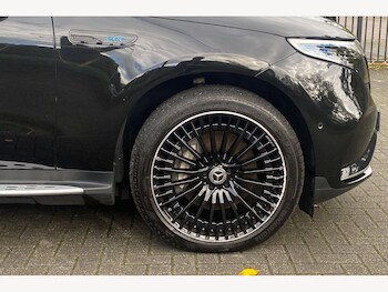 Used Mercedes-Benz EQC 2022 for sale - 76675315: Photo