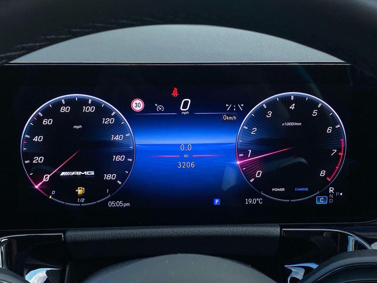 Used Mercedes-Benz GLA 2024 for sale - 76677112: Photo 6