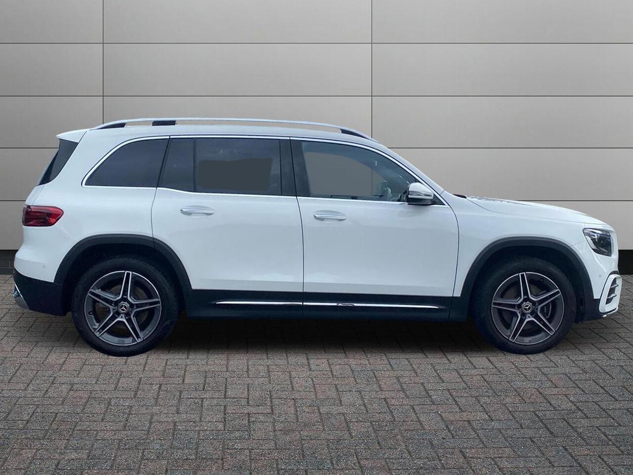 Used Mercedes-Benz GLB 2024 for sale - 76677557: Photo 3