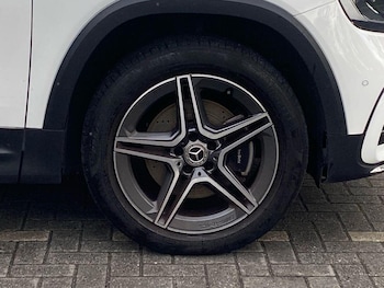 Used Mercedes-Benz GLB 2024 for sale - 76677557: Photo