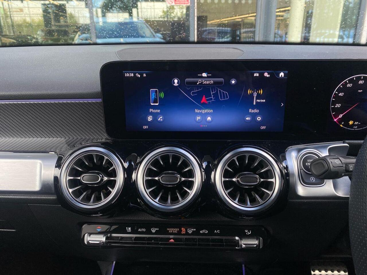 Used Mercedes-Benz GLB 2024 for sale - 76677557: Photo 8