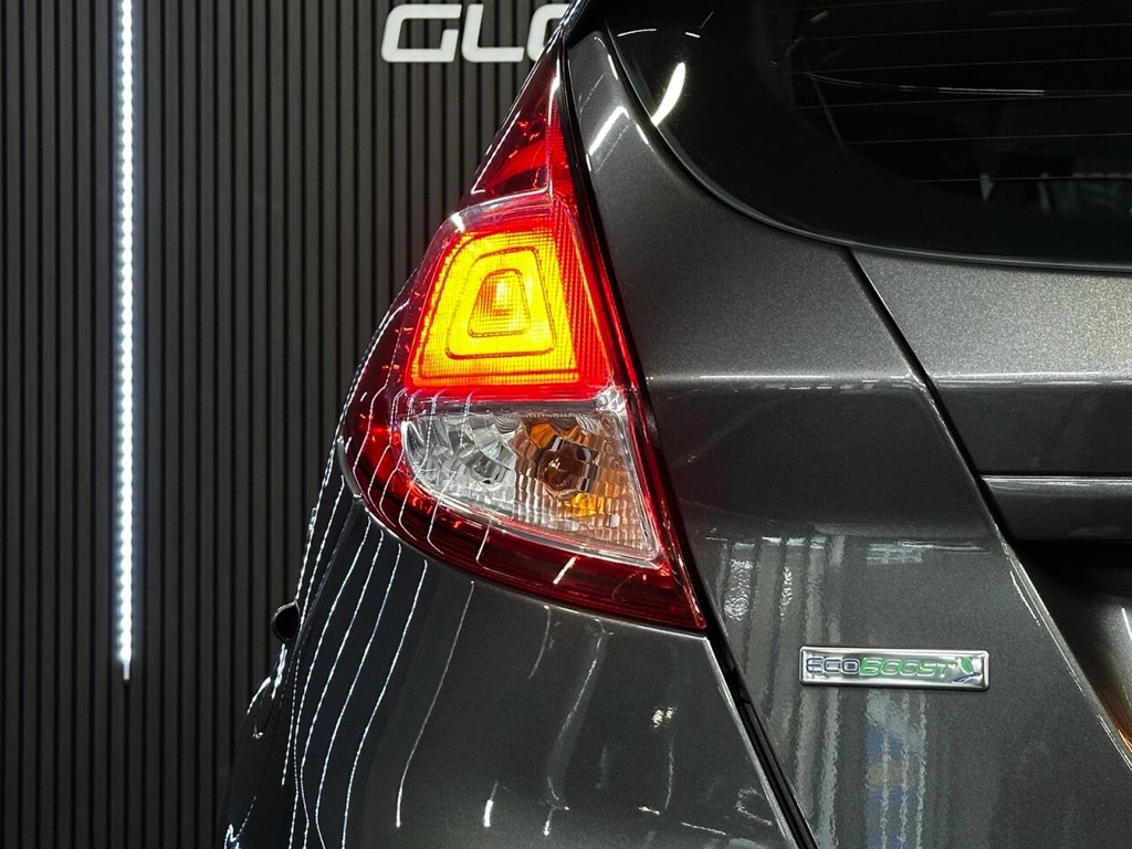 Used Ford Fiesta 2015 for sale - 76768033: Photo 12