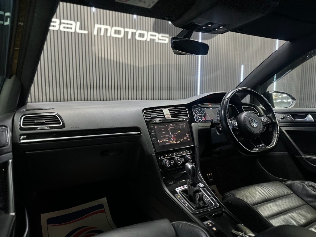 Used Volkswagen Golf 2017 for sale - 77976353: Photo 22