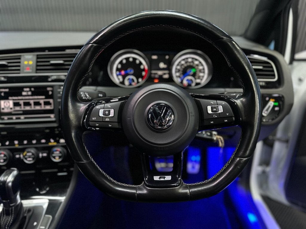 Used Volkswagen Golf 2016 for sale - 77327943: Photo 25