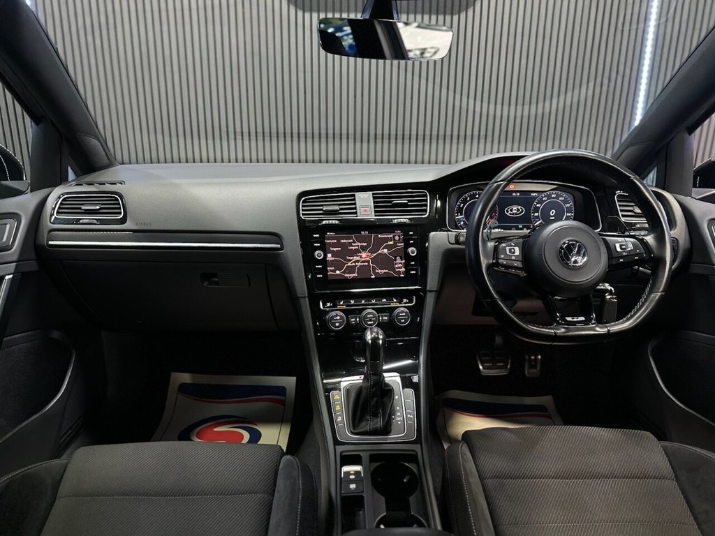 Used Volkswagen Golf 2017 for sale - 77572113: Photo 21