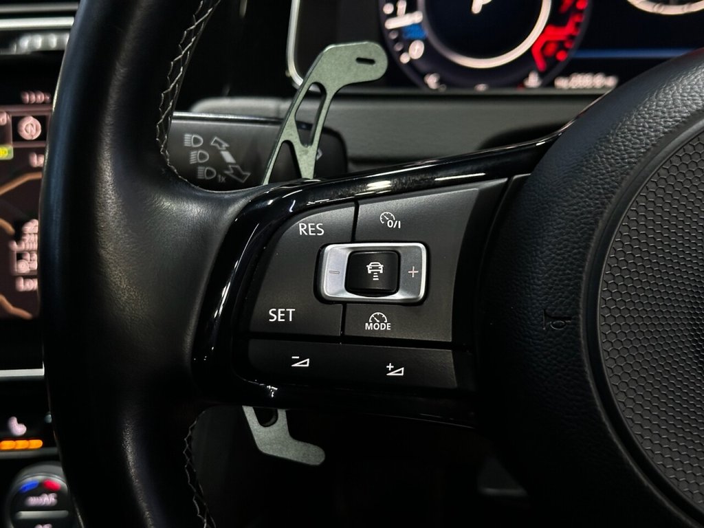 Used Volkswagen Golf 2017 for sale - 77572113: Photo 36