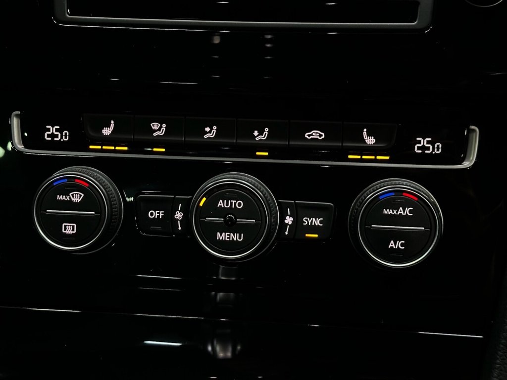 Used Volkswagen Golf 2016 for sale - 77072614: Photo 31