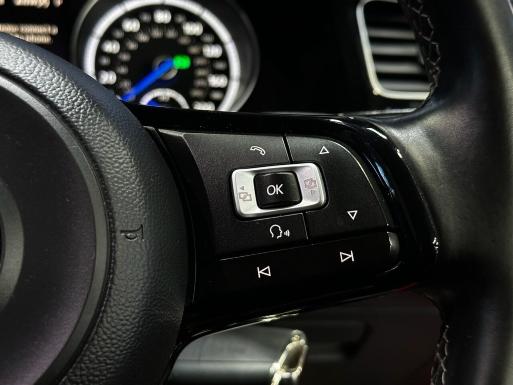 Used Volkswagen Golf 2016 for sale - 77072614: Photo 35