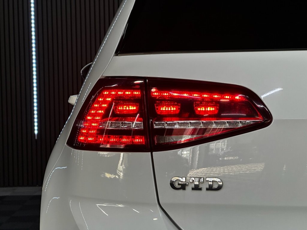 Used Volkswagen Golf 2017 for sale - 77747922: Photo 10