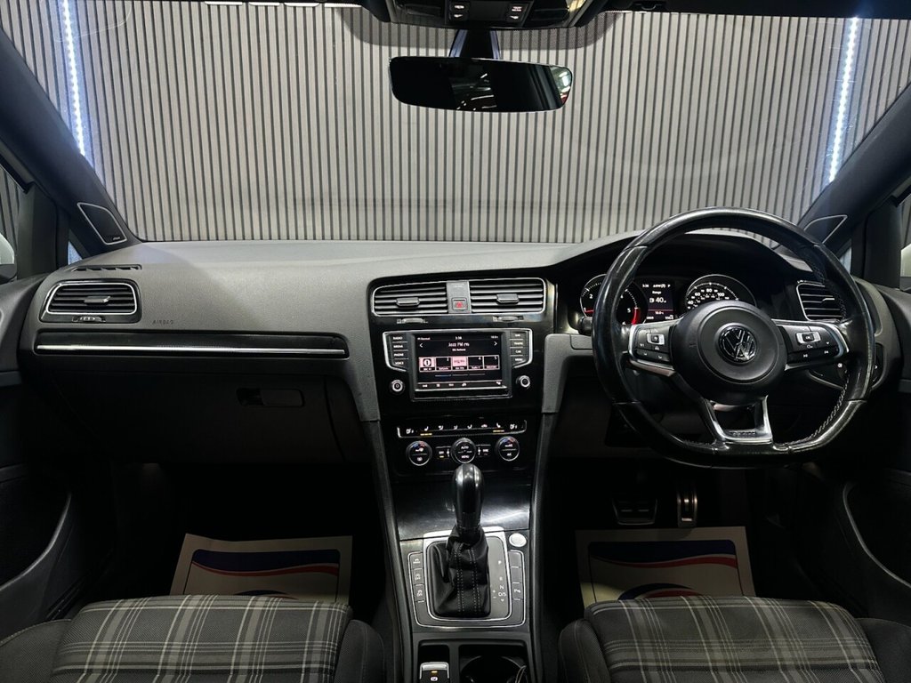 Used Volkswagen Golf 2017 for sale - 77747922: Photo 18