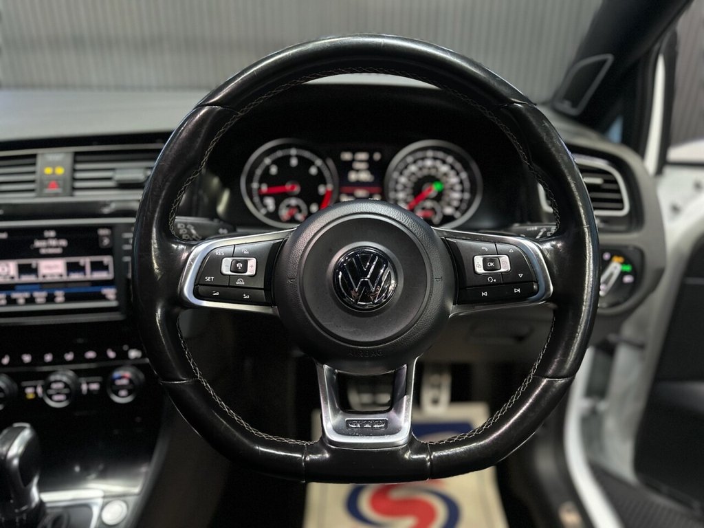 Used Volkswagen Golf 2017 for sale - 77747922: Photo 22