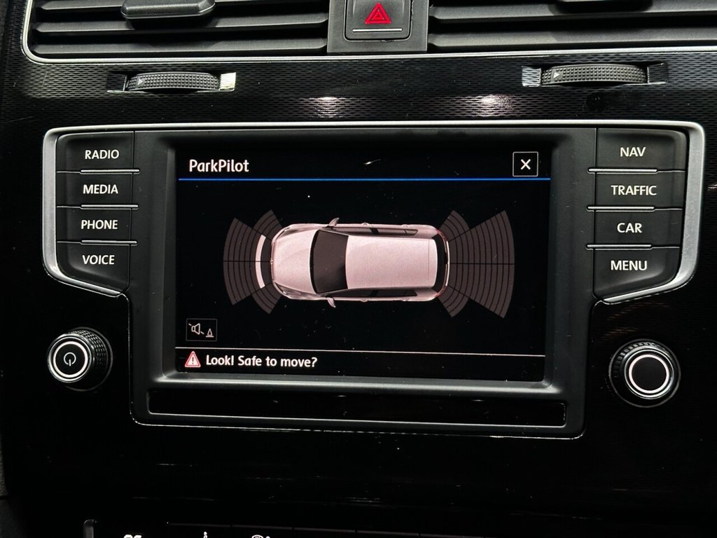 Used Volkswagen Golf 2017 for sale - 77747922: Photo 27