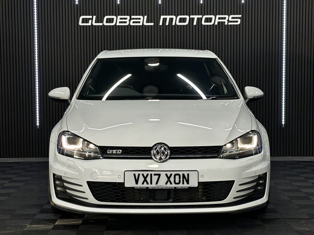 Used Volkswagen Golf 2017 for sale - 77747922: Photo 3