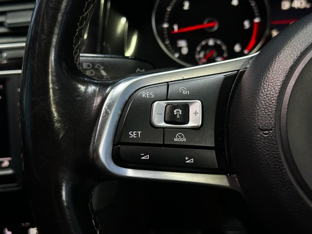 Used Volkswagen Golf 2017 for sale - 77747922: Photo 30