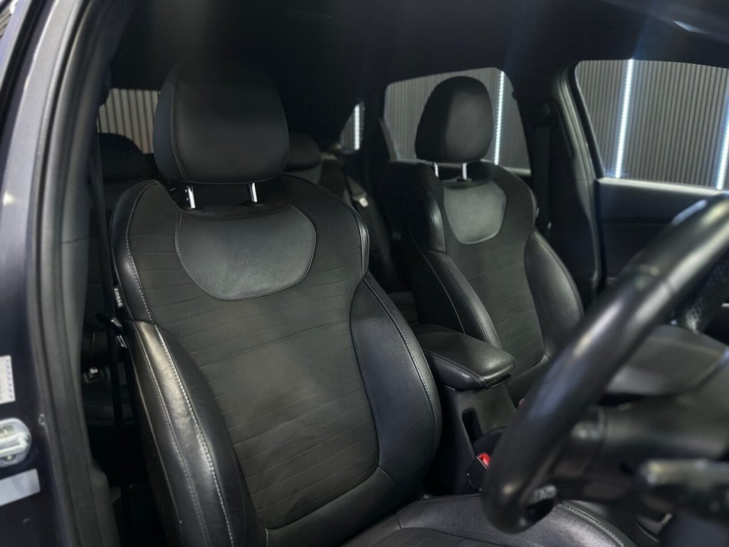 Used Hyundai i30 2018 for sale - 76973283: Photo 17