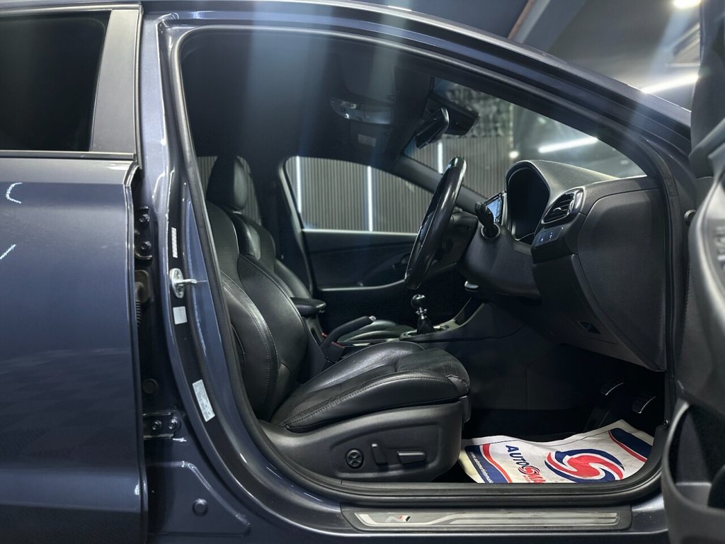 Used Hyundai i30 2018 for sale - 76973283: Photo 19