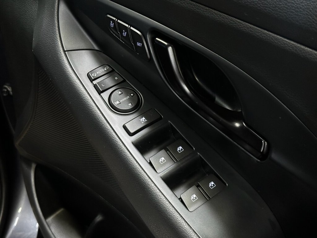 Used Hyundai i30 2018 for sale - 76973283: Photo 38