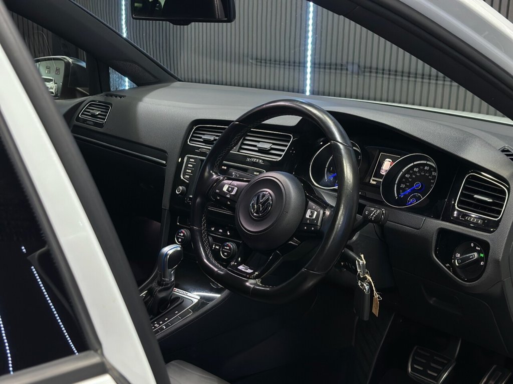 Used Volkswagen Golf 2016 for sale - 77072587: Photo 25