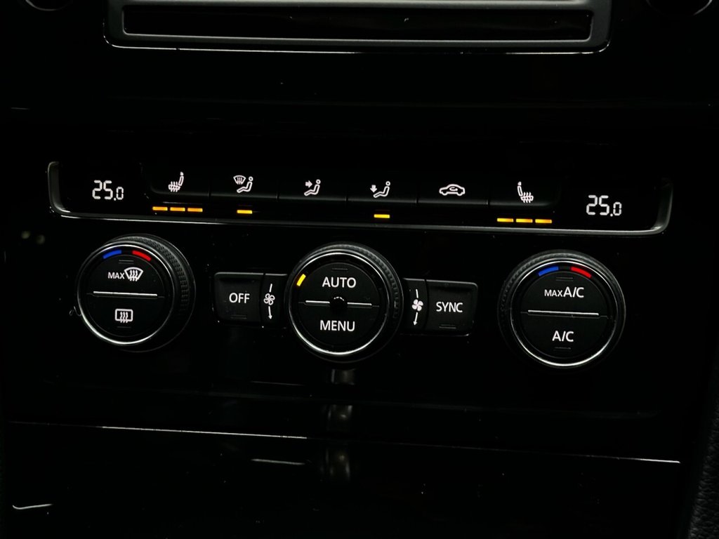 Used Volkswagen Golf 2016 for sale - 77072587: Photo 32