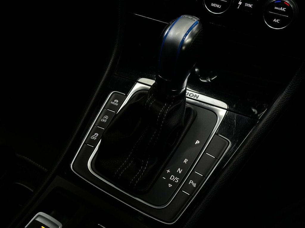 Used Volkswagen Golf 2016 for sale - 77072587: Photo 33